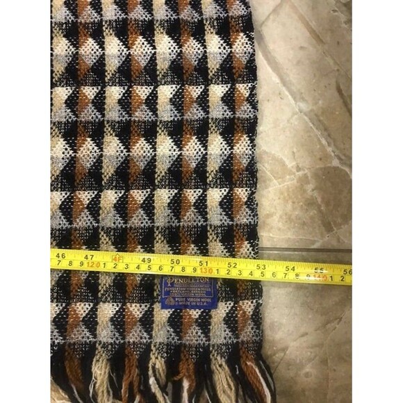 Pendelton Wool throw blanket - Picture 6 of 12